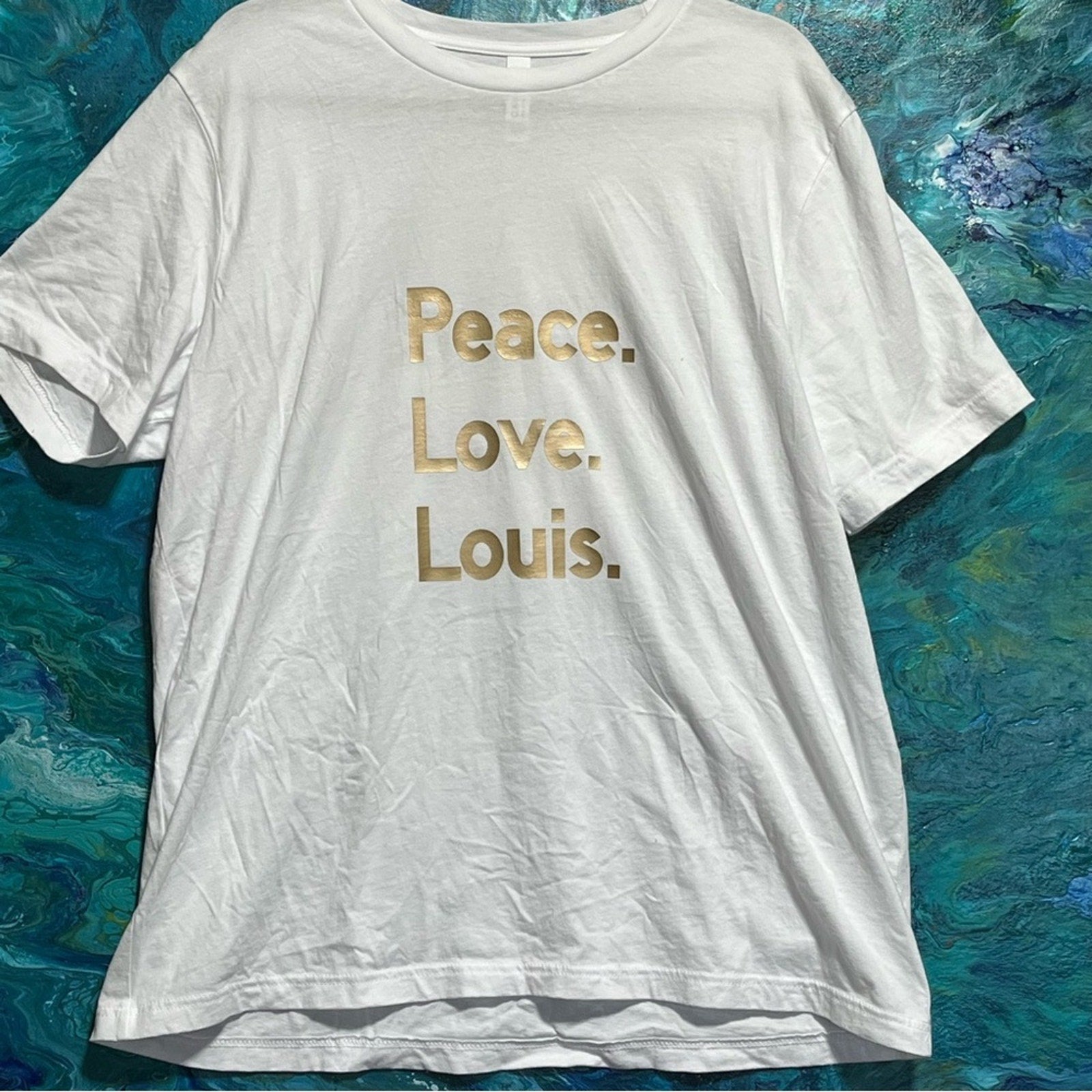 Peace love Louis tee