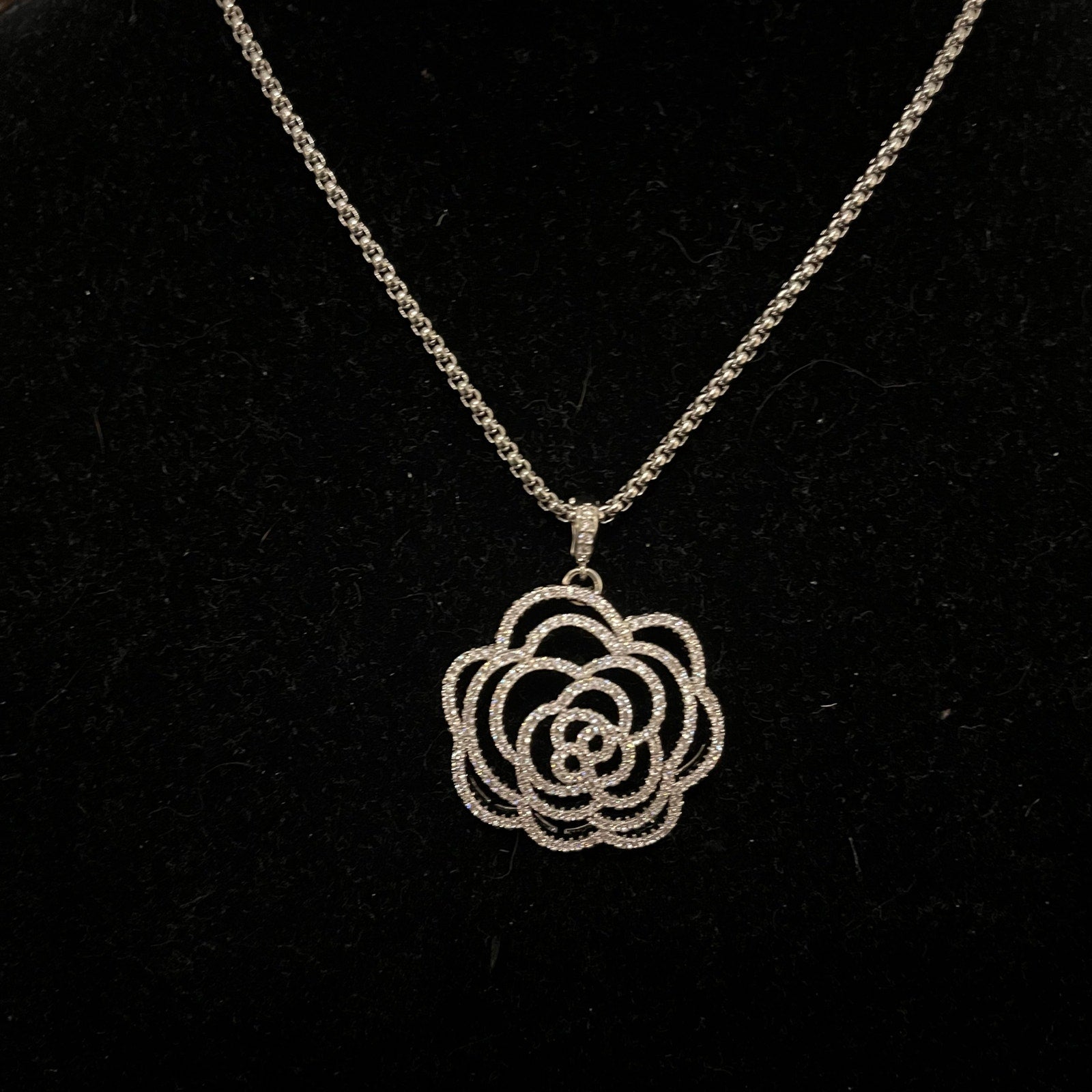 DanielMark Silver Camellia Flower Necklace