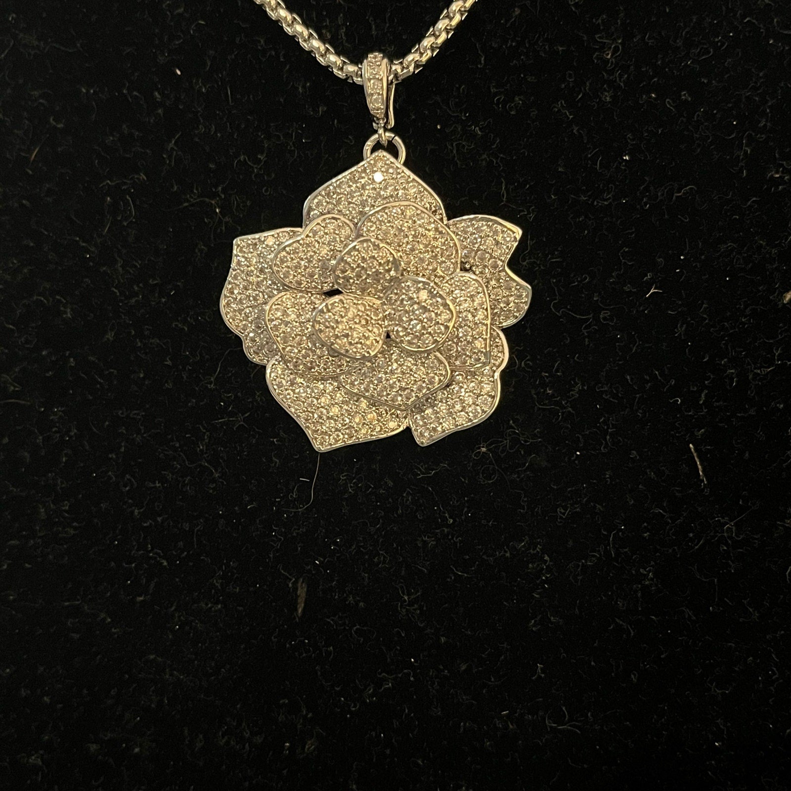 DanielMark White Gold Rose Necklace