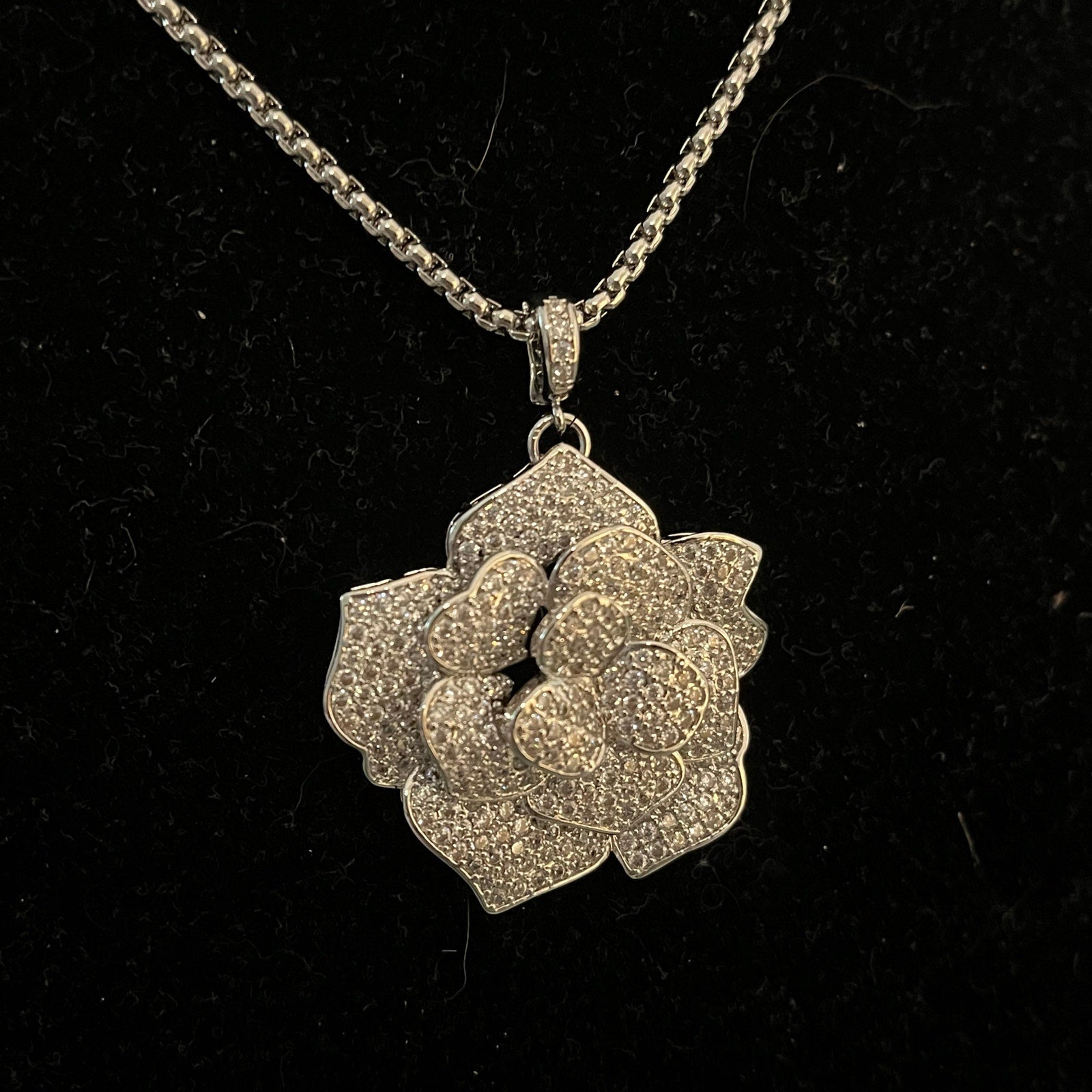 DanielMark White Gold Rose Necklace